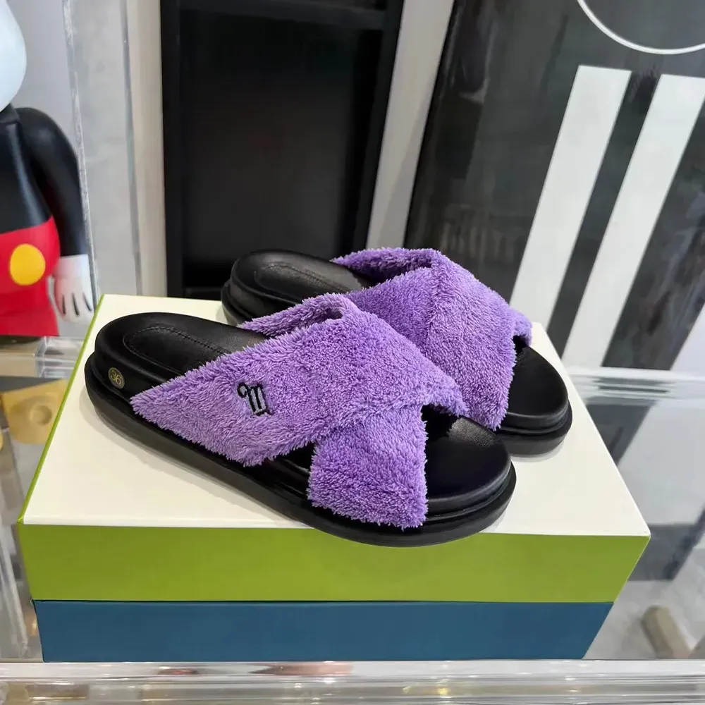 Designer-Slides von Fussbett, Sabot-Sandalen, Komfort-Pelz-Clog, Raffia-Strand-Sommer-Loafer, langes Kalbshaar-Leder, Shearling-