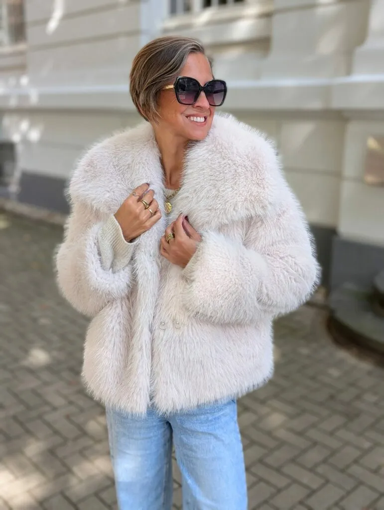 kuschelige FAKE FUR Jacke YETI SALE