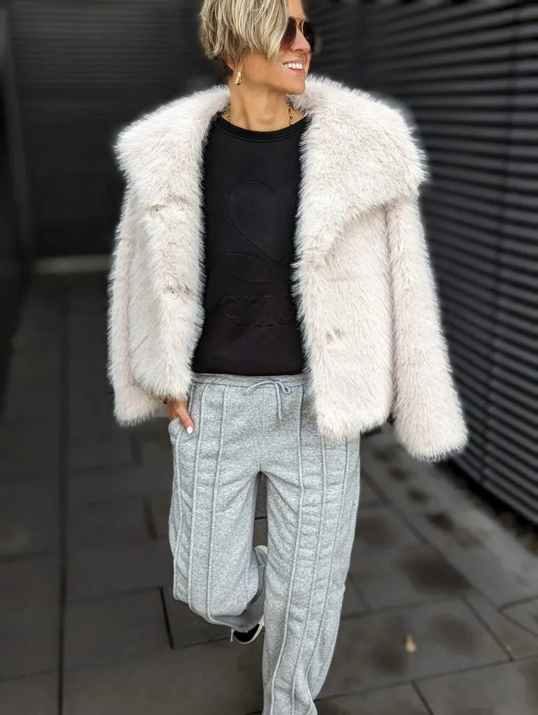 kuschelige FAKE FUR Jacke YETI SALE